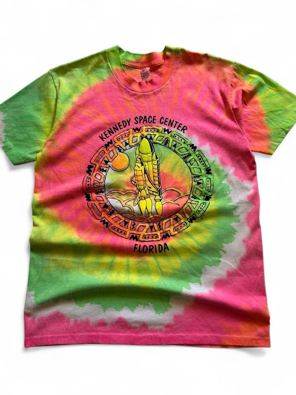 Vintage 90s Kennedy Space Center Florida Tie-Dye Shuttle T-Shirt - Pink & Green